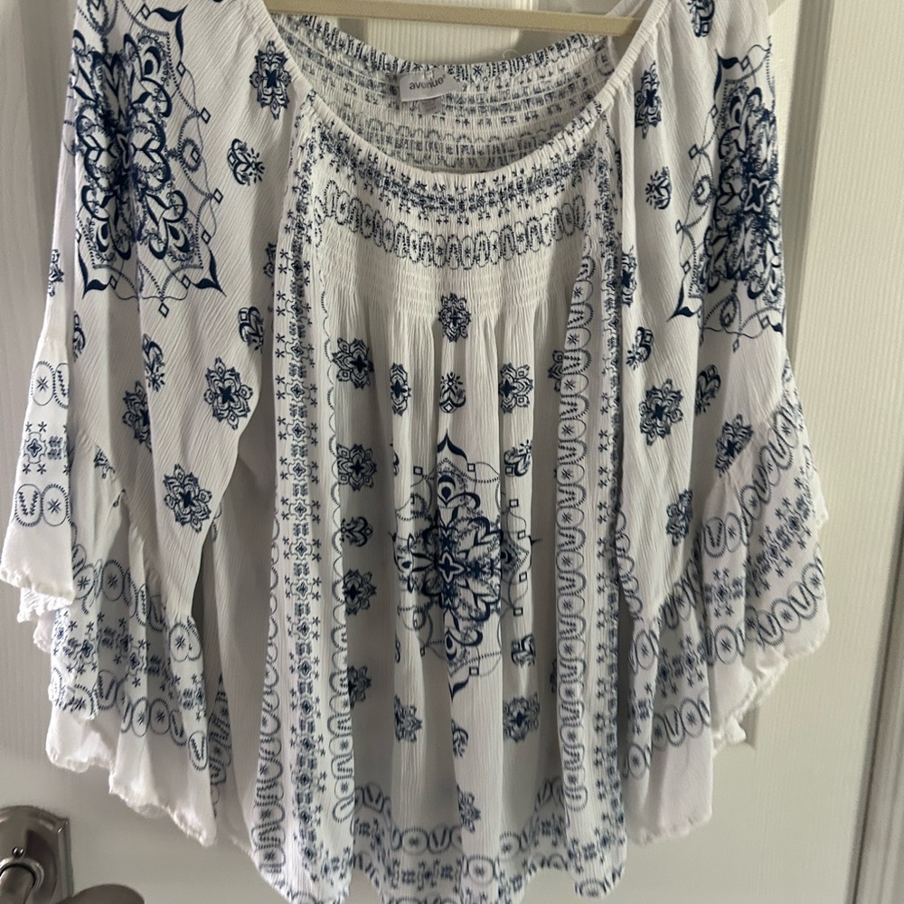 Avenue White and Navy Patterned Blouse - Picture 2 of 8
